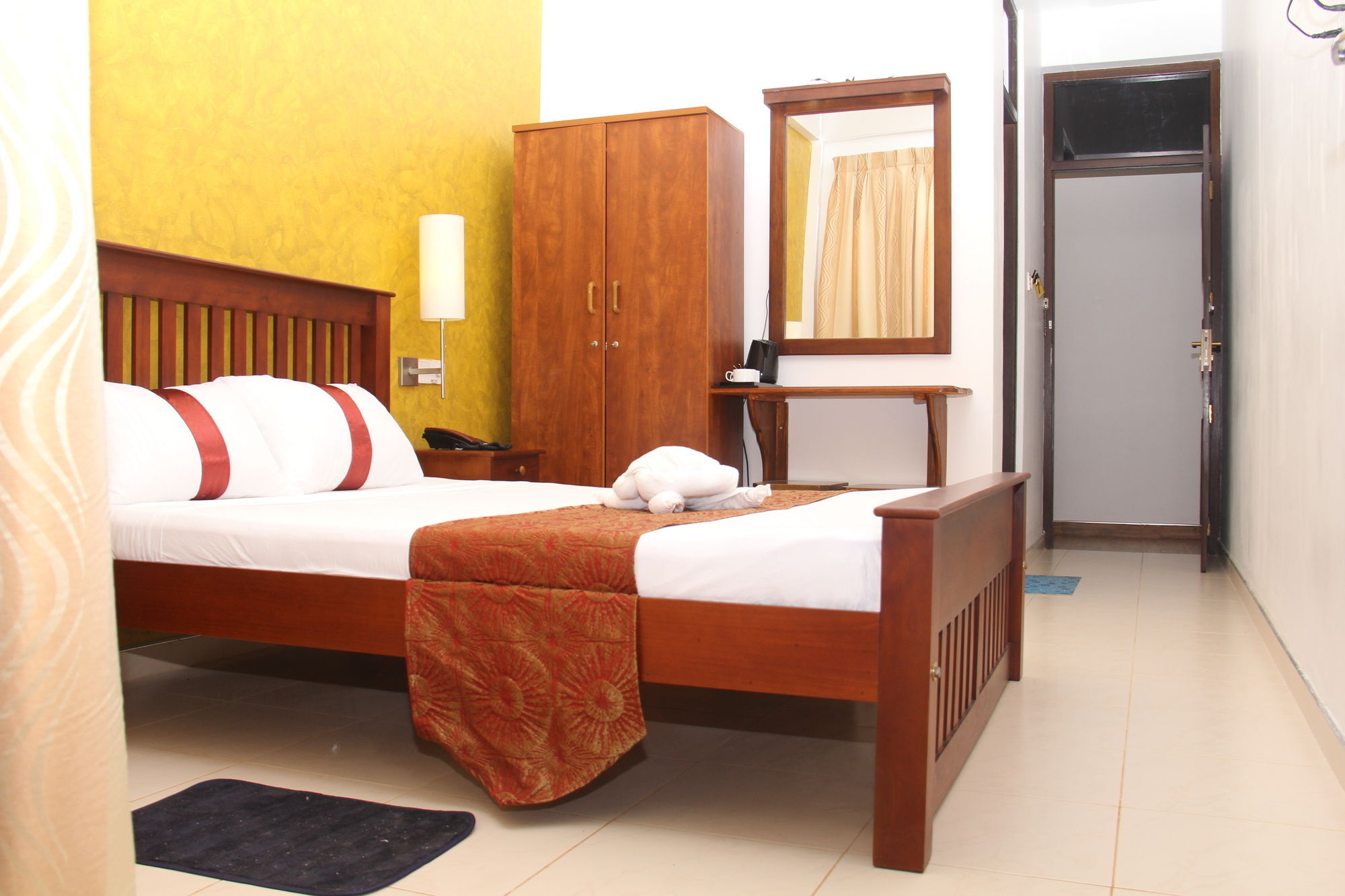 Zendara Hotel Negombo Eksteriør billede