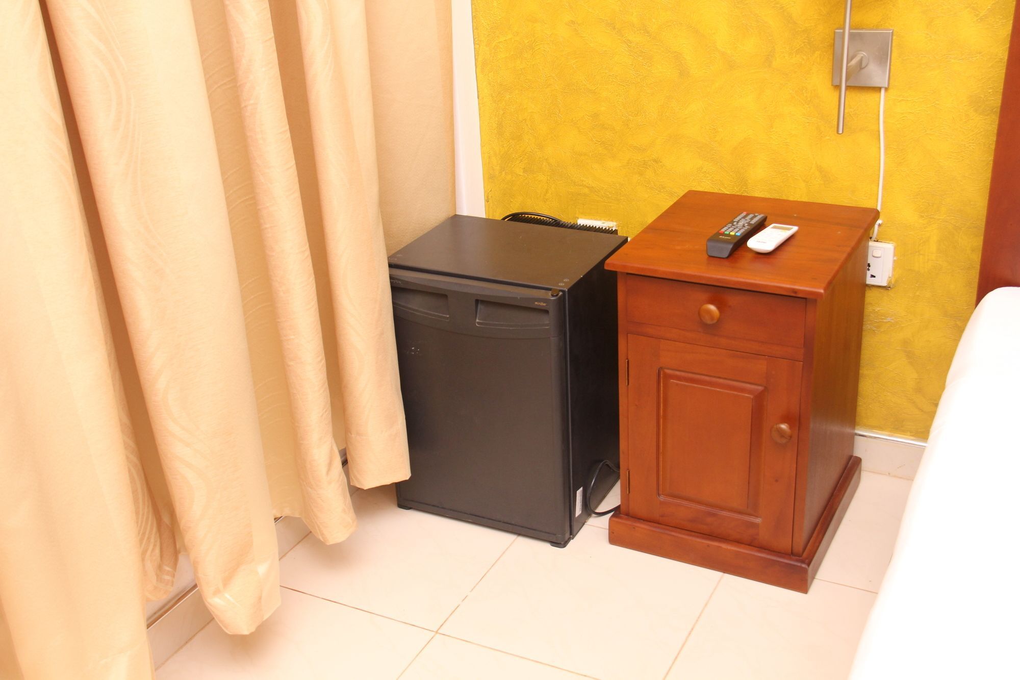 Zendara Hotel Negombo Eksteriør billede